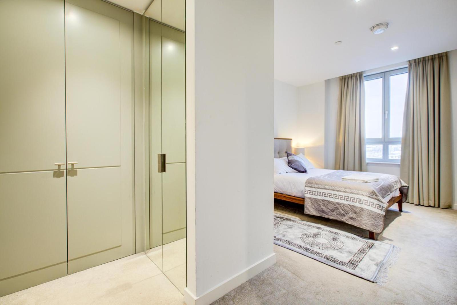 Edgware Road Luxury Apartment *