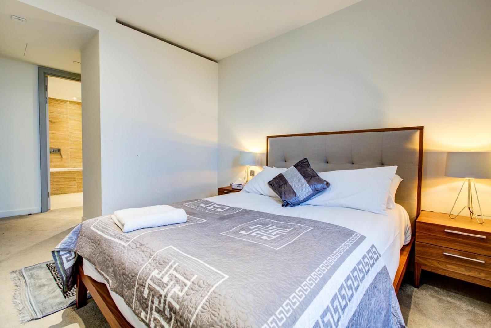 Edgware Road Luxury * London