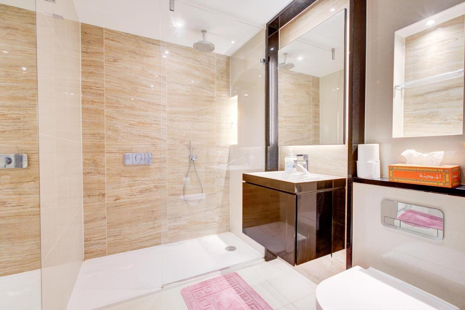Edgware Road Luxury *
